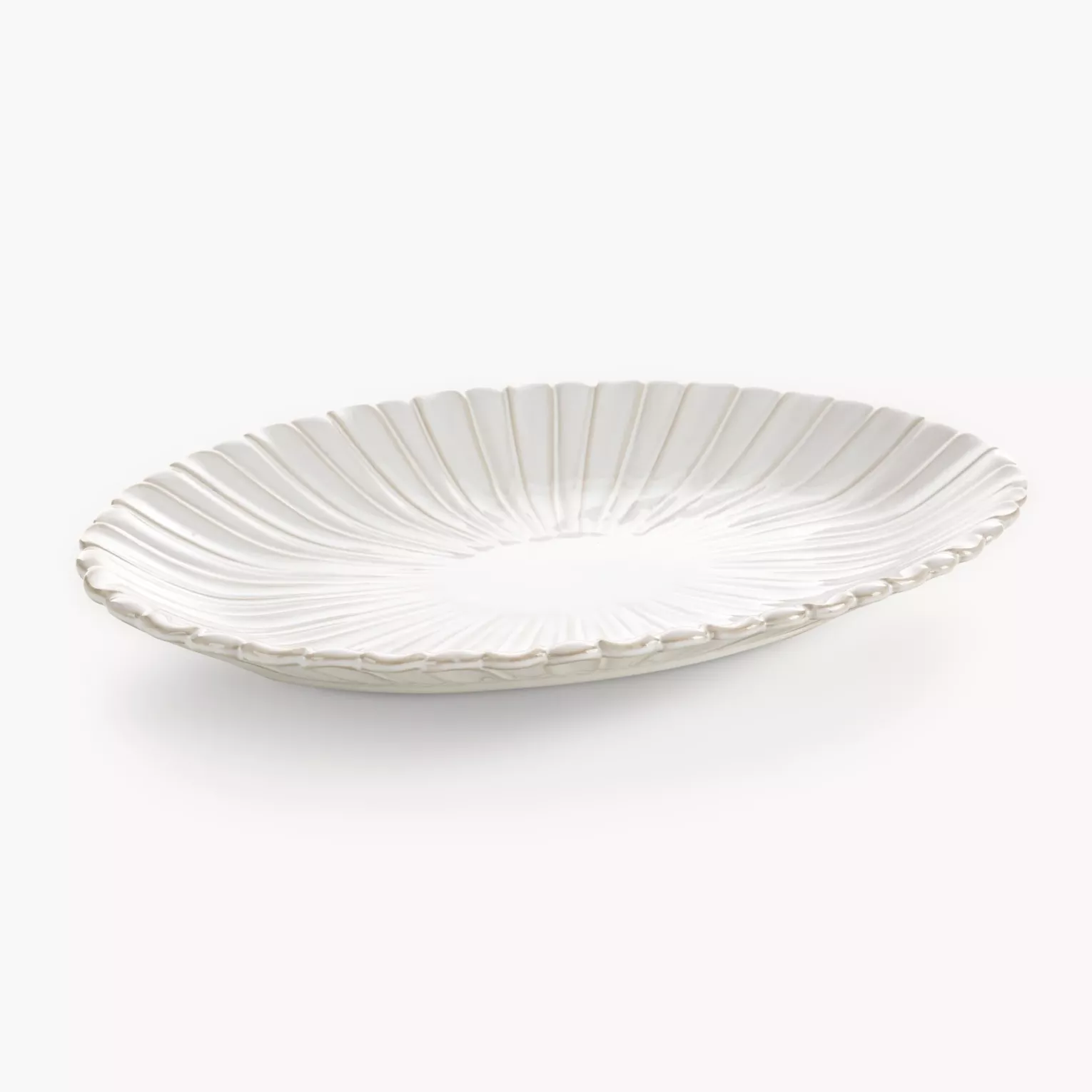 Patera ceramiczna dekoracyjna kremowa z przecieranym wzorem w stylu eko 36x23x4 cm  AVRIL