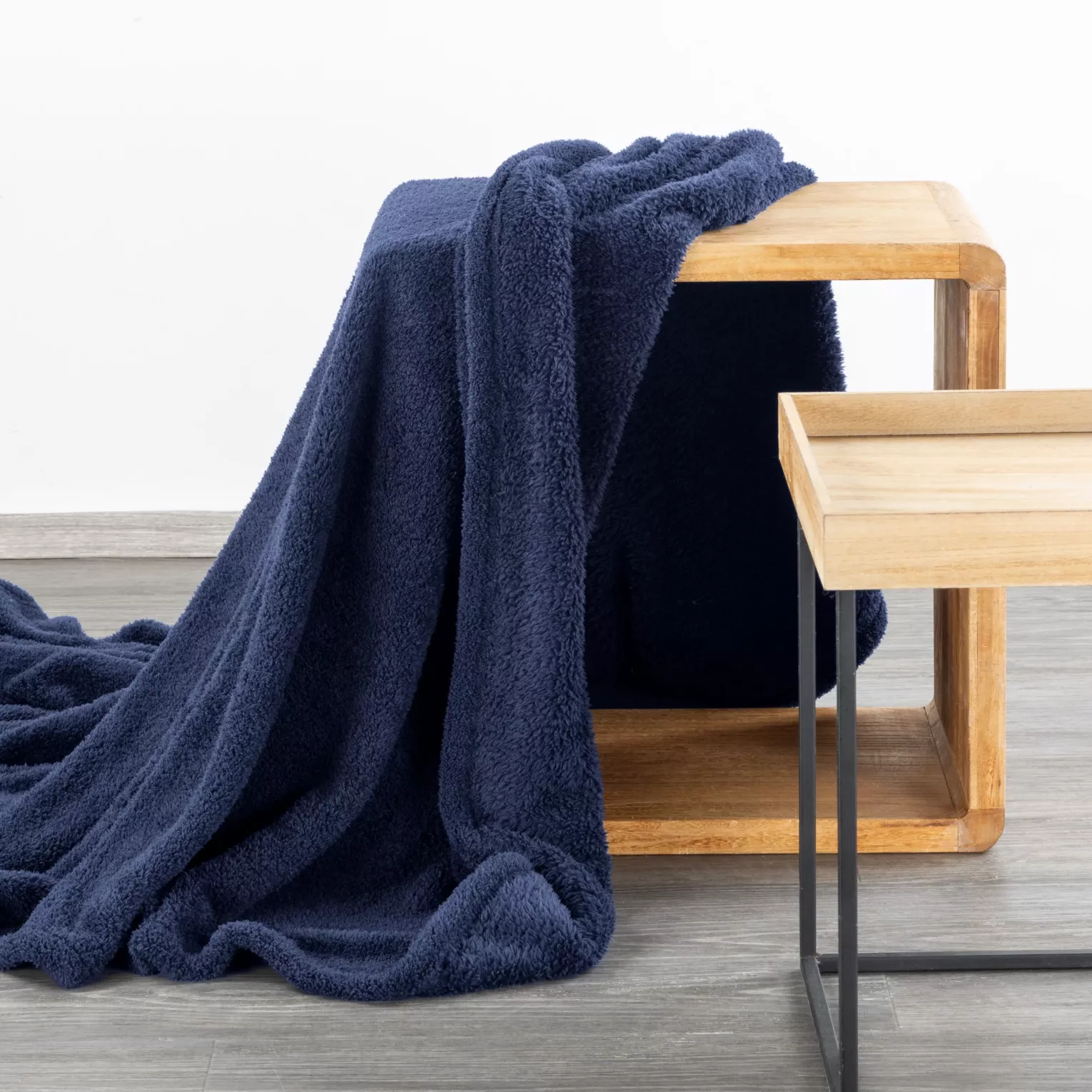 Koc polarowy 200x220 cm granatowy LORI Design 91
