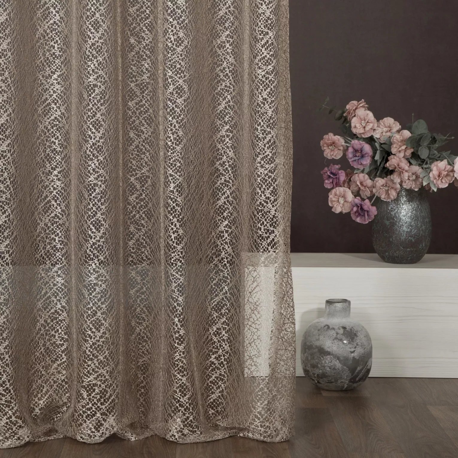 Firana beżowa o strukturze pajęczej sieci 140x250 cm przelotka AMANDA