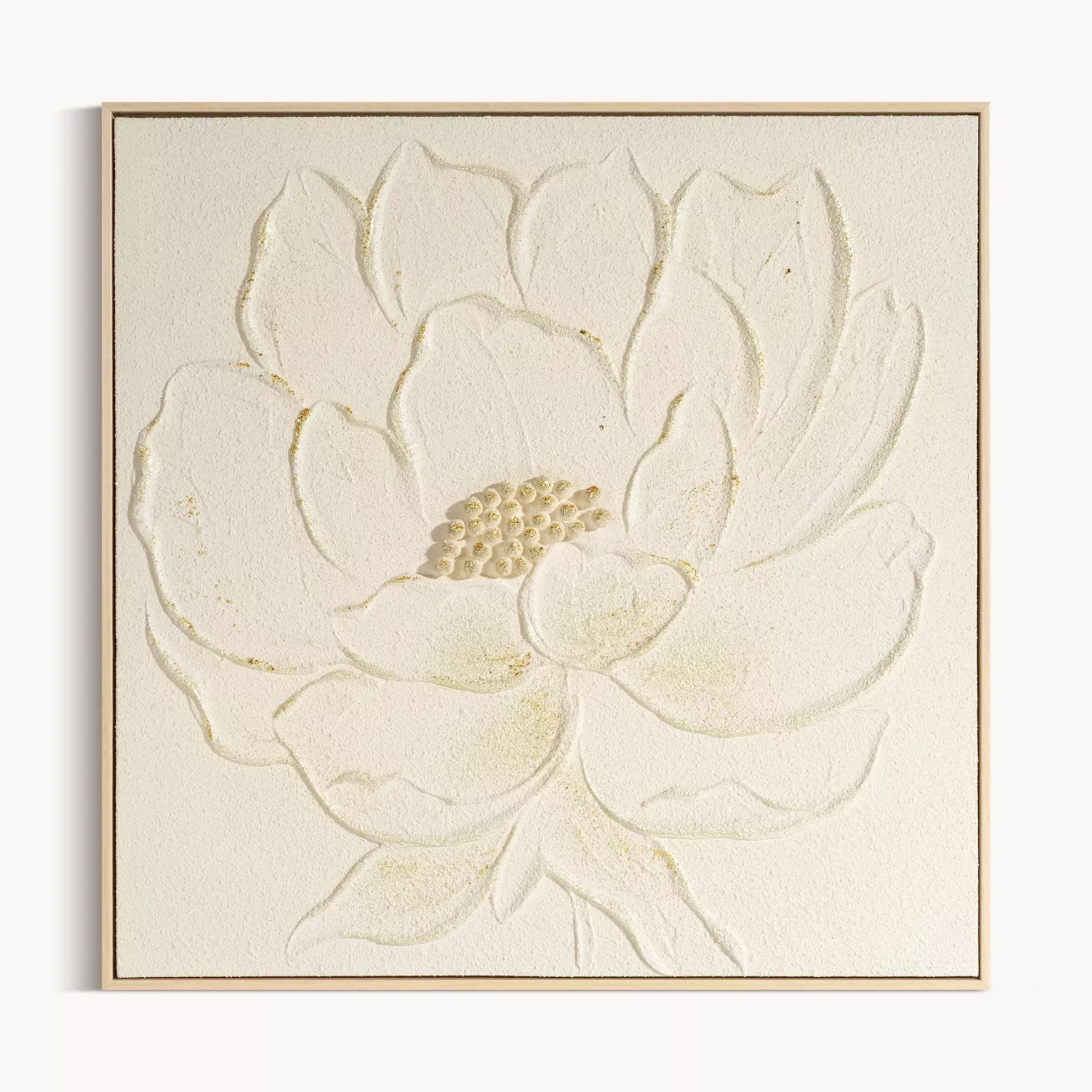 Obraz kremowo, złoty ręcznie malowany na płótnie z motywem kwiatów oprawiony w ramę 62x62 cm
