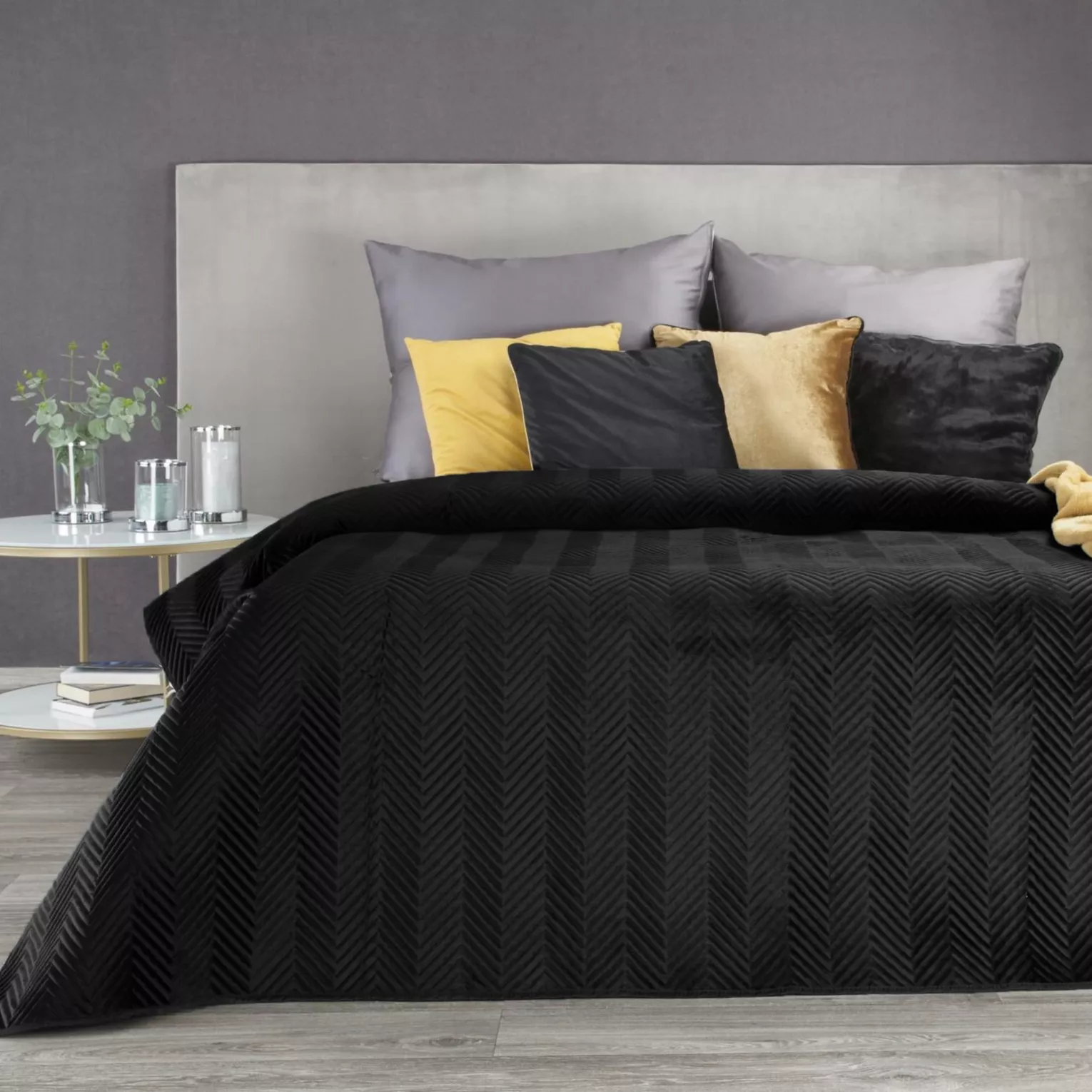 Narzuta welwetowa czarna 200x220 cm pikowana w jodełkę metodą hot press SOFIA Eurofirany Premium