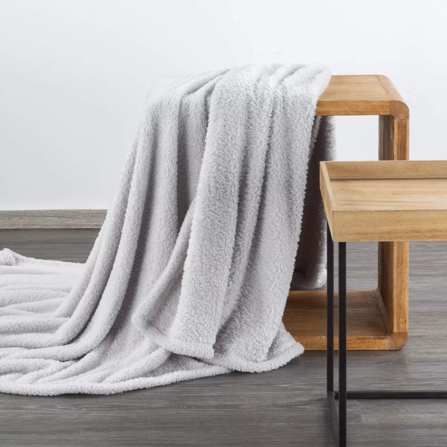 Koc polarowy 200x220 cm srebrny LORI Design 91