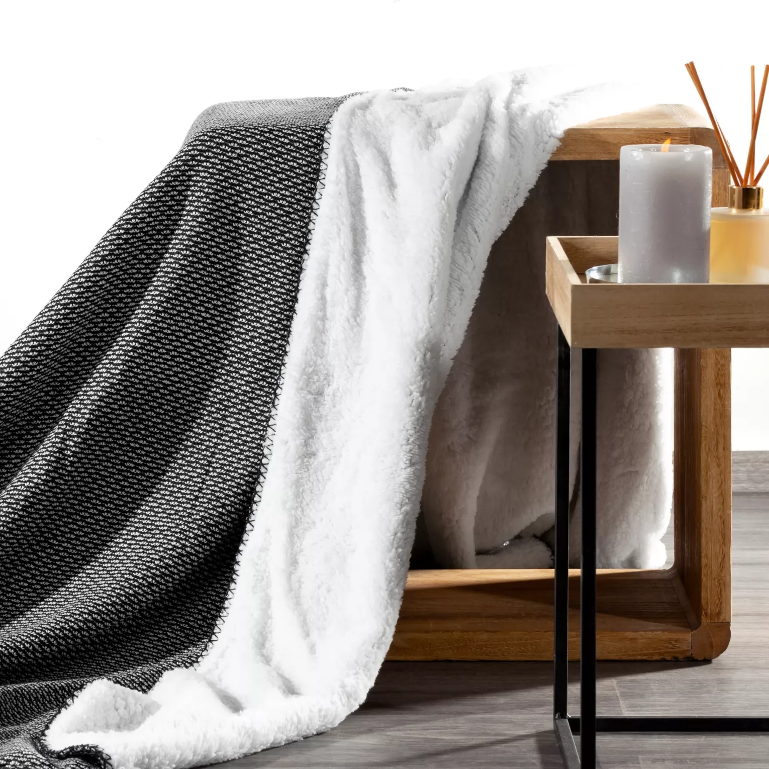 Koc bukla 150x200 cm czarno, biały dwustronny PANDA Eurofirany Premium