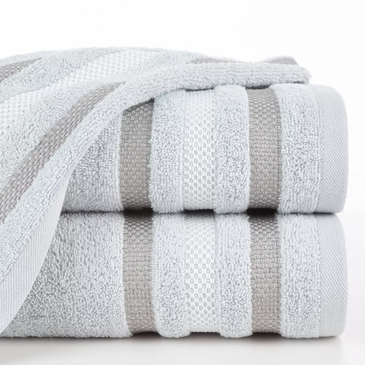 Ręcznik kąpielowy 50x90 cm bawełniany kolor jasnosrebrny z bordiurą w pasy 500 g/m2 GRACJA