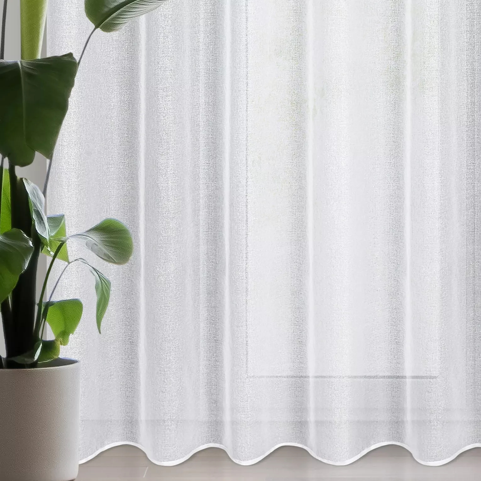 Firana biało, srebrna z gładkiej etaminy z efektem połysku 350x250 cm przelotka LENA