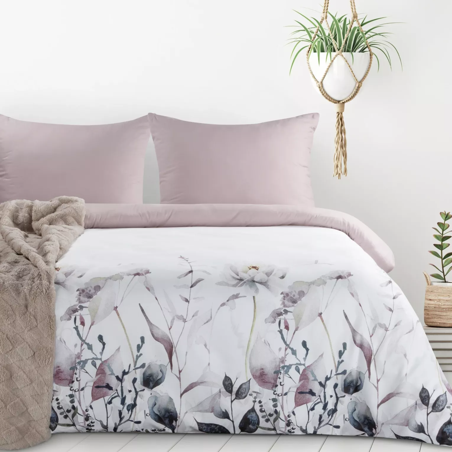 Pościel 140x200 cm komplet 2 częściowy kolor biało, wrzosowy z motywem kwiatów VERONO9 Design 91