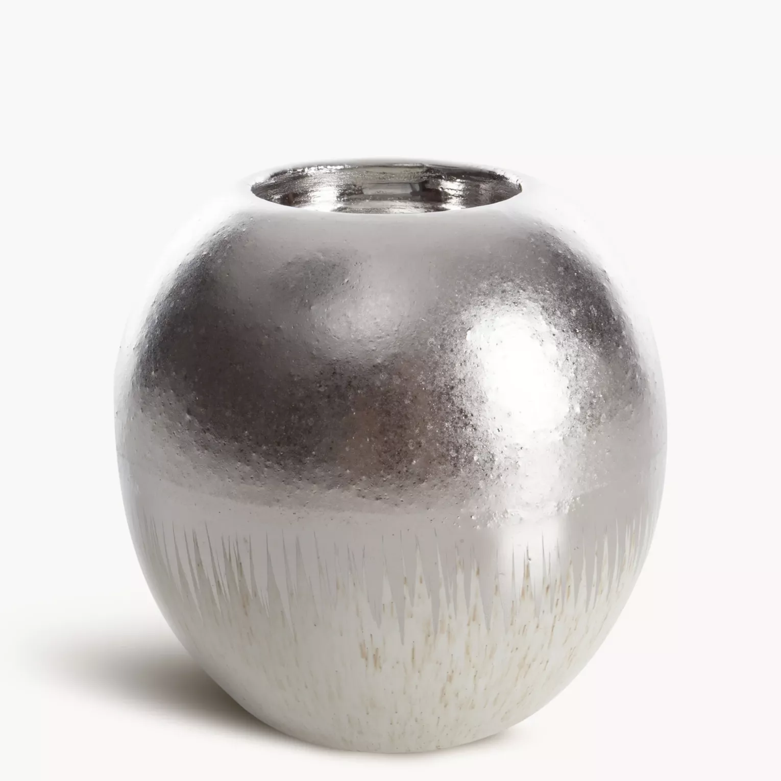 Świecznik ceramiczny srebrny  łączący fakturę granitu z lśniącą powierzchnią 11x11x10 cm MAX 2