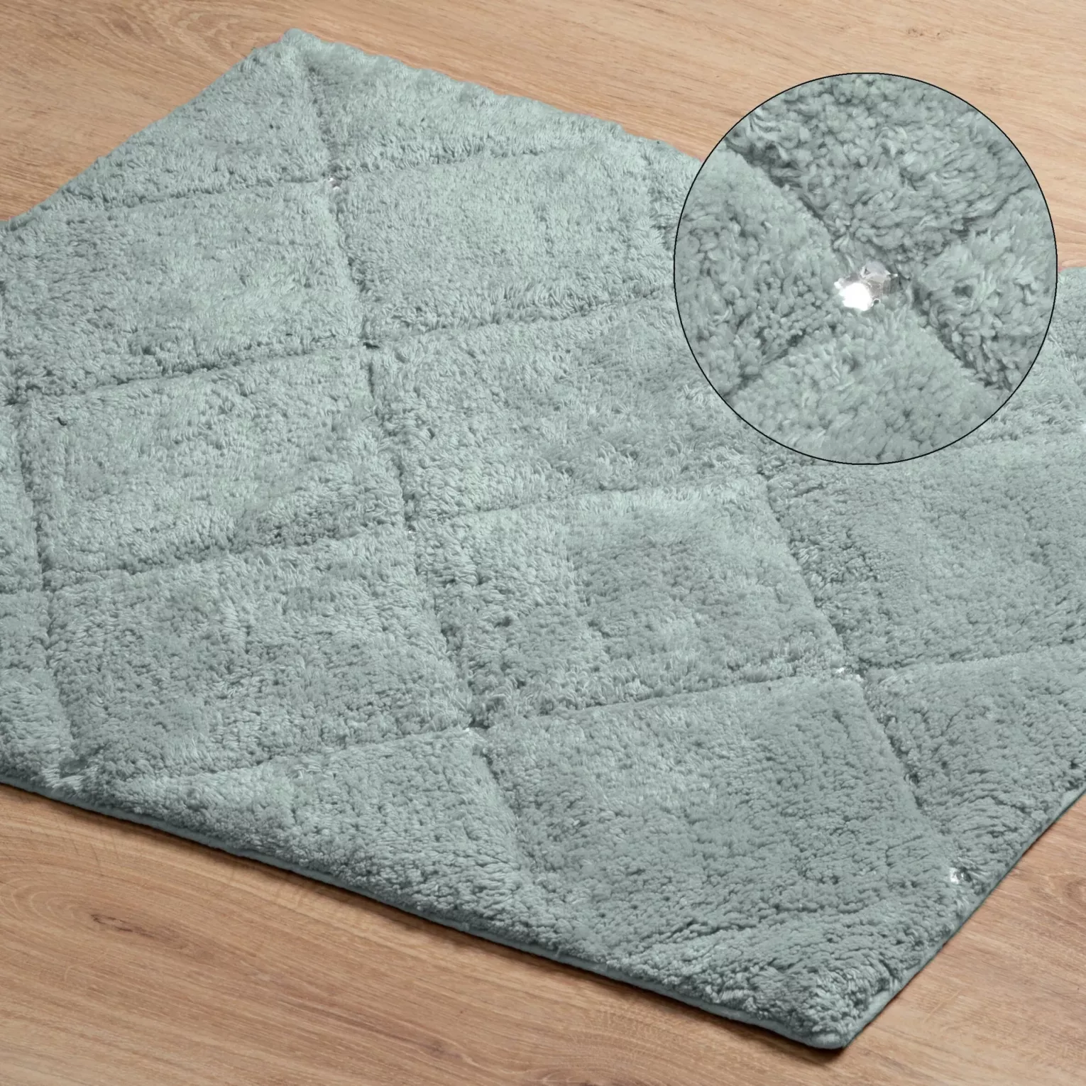 Dywanik łazienkowy bawełniany  zdobiony geometrycznym wzorem z kryształkami 60x90 cm CHIC