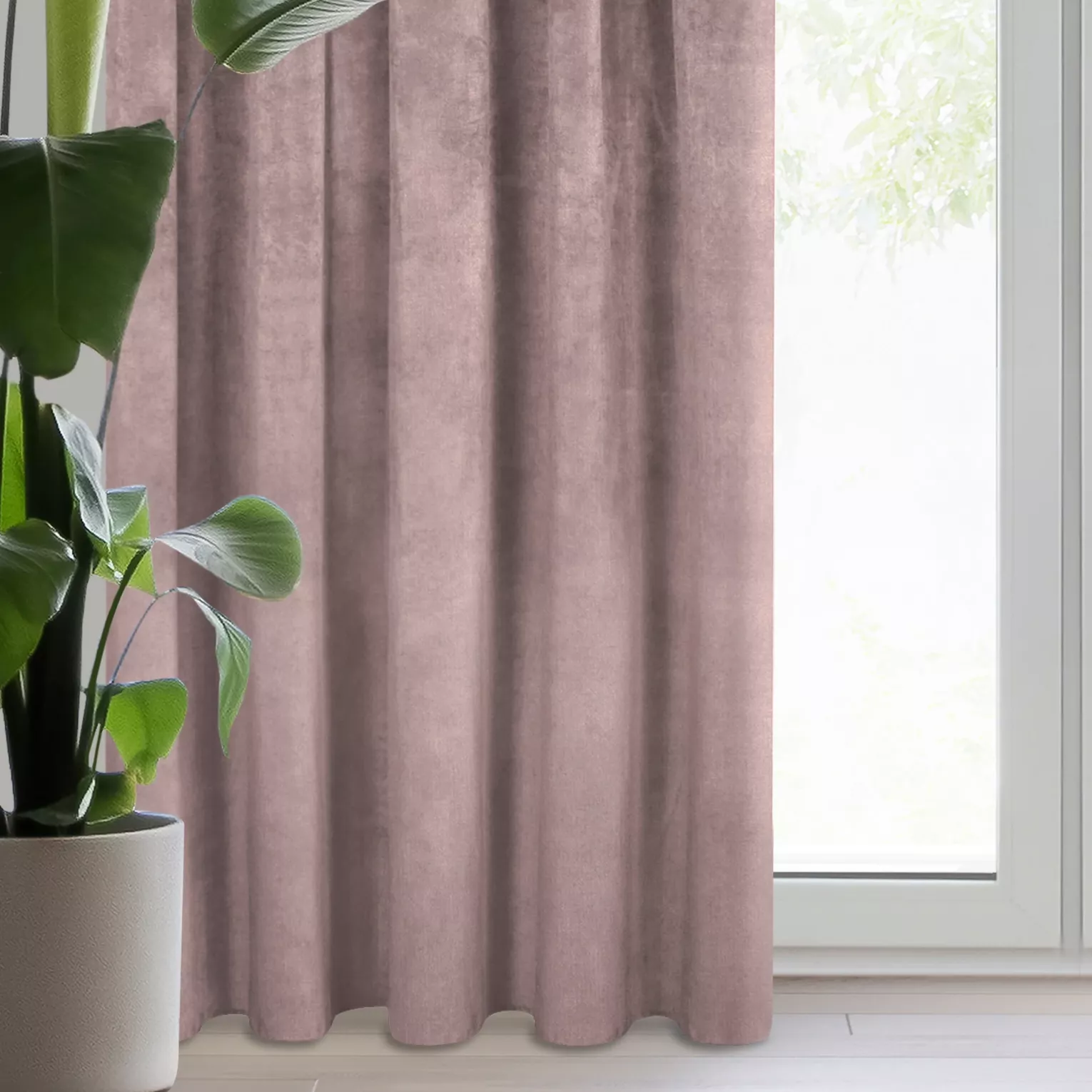Zasłona pudrowo różowa z ekskluzywnego aksamitnego welwetu 290 g/m2 140x270 cm taśma VILLA