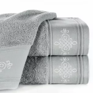 Ręcznik kąpielowy 70x140 cm bawełniany kolor srebrny z bordiurą zdobioną ornamentowym haftem 600 g/m2 KLAS 2