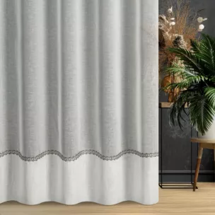 Firana szyta na taśmie 5 cm naturalna z matowej etaminy wykończonej ozdobnym podwinięciem