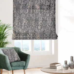 Roleta rzymska grafitowo złocista z grubej, welwetowej tkaniny, zdobiona delikatnie połyskującym nadrukiem