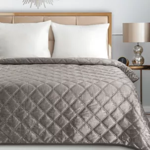 Narzuta welwetowa beżowa 170x210 cm pikowana metodą hot press z błyszczącym nadrukiem BLINK 6 Eurofirany Premium