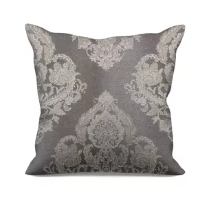 Poszewka szyta popielato szara tkanina w ornamentowy wzór, z dodatkiem połyskującej nici