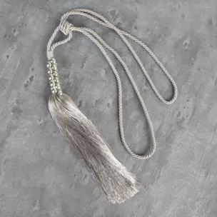 Dekoracyjny sznur NIVA do upięć z chwostem