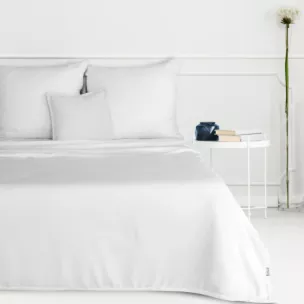 Koc 150x200 cm biały miękki i delikatny w dotyku jednokolorowy koc SIMPLE 1