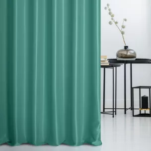 Zasłona szyta na taśmie 5 cm ciemnozielona z tkaniny trudnopalnej, zaciemniającej, typu blackout