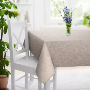 Obrus szyty jasnoróżowy o naturalnym, luźnym splocie w stylu eko