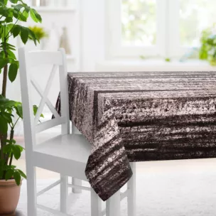Obrus szyty brązowy z miękkiej tkaniny welwetowej z efektem kreszowania