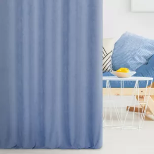 Zasłona szyta na taśmie 5 cm błękitna miękka, szenilowa tkanina o wyraźnym splocie i delikatnym połysku