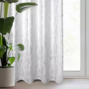 Zasłona biało, srebrzysta zdobiona błyszczącym wzorem z tkaniny zaciemniającej 140x250 cm przelotka - ELISE