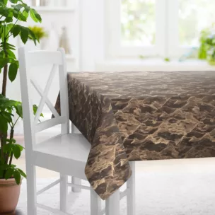 Obrus szyty ciemnobrązowo złocisty z tkaniny welwetowej ze złotym marmurkowym nadrukiem