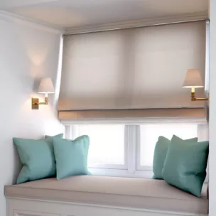 Roleta rzymska DORA - HIT jasnobeżowa z miękkiej tkaniny o welurowej strukturze