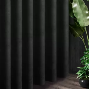 Tkanina zasłonowa o miękkiej, welurowej strukturze