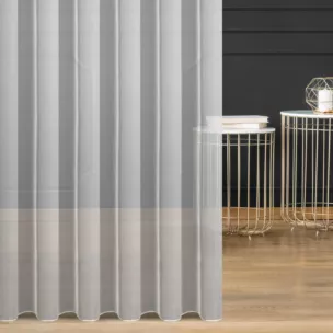 Firana szyta na taśmie 5 cm biała z delikatnej tkaniny z efektem deszczyku, wykończona obciążnikiem