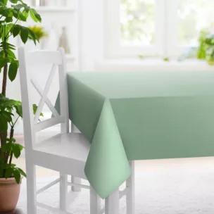 Obrus szyty miętowy z gładkiej tkaniny z delikatnym połyskiem