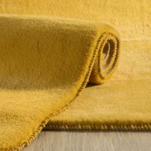 Dywanik dekoracyjny MARCELO o strukturze miękkiego futerka