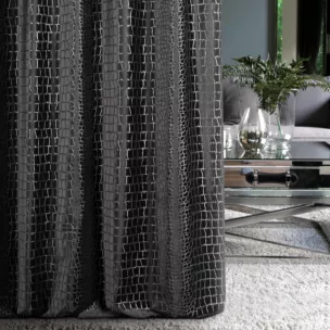 Tkanina zasłonowa welwetowa, z wytłaczanym wzorem krokodylej skóry z kolekcji Eva Minge