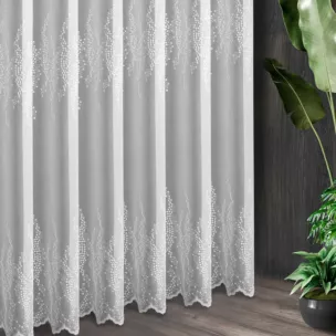 Tkanina firanowa,typu aden z dwoma pasami fantazyjnego haftu