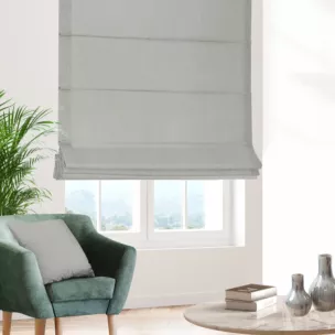 Roleta rzymska srebrna z tkaniny blackout zaciemniającej w 100% o naturalnej strukturze