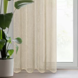 Firana beżowa z lekkiej mikrosiateczki z połyskiem zakończona koronką 140x250 cm przelotka NEL