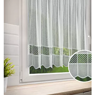 Tkanina firanowa zazdrostka z grubszej etaminy z ażurową aplikacją