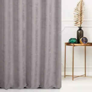 Zasłona szyta na taśmie 5 cm jasnosrebrna z miękkiej tkaniny szenilowej typu dimout o naturalnym splocie