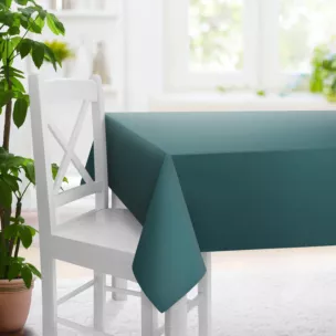 Obrus szyty ciemnoturkusowy z gładkiej tkaniny z delikatnym połyskiem Italissima Eva Minge