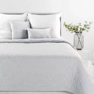 Narzuta z tkaniny imitującej len srebrna 170x210 cm na łóżko pikowana metodą hot press LENA 4 Eurofirany Premium