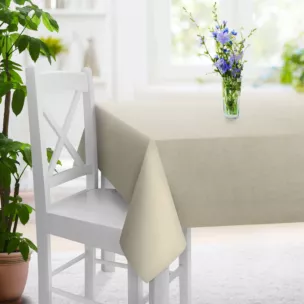 Obrus szyty jasnobeżowy z miękkiej w dotyku tkaniny szenilowej