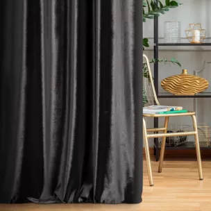 Zasłona szyta na taśmie 5 cm SAFARI czarna z miękkiej welwetowej tkaniny z połyskiem