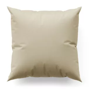 Poszewka szyta kremowa z gładkiej tkaniny typu dimout wykończona obciążnikiem