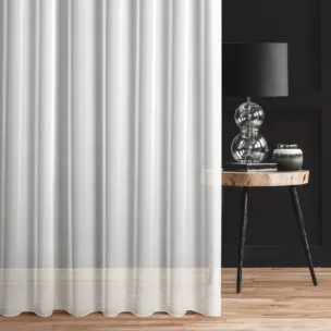 Firana szyta na taśmie 5 cm naturalna z matowej markizety, wykończonej obciążnikiem