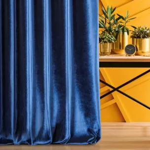 Tkanina zasłonowa gładka, miękka, welwetowa, z wyraźnym połyskiem z kolekcji Eva Minge