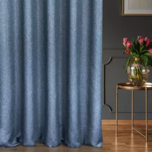 Zasłona szyta na taśmie 5 cm granatowa z tkaniny z dodatkiem połyskującej nici, z widocznym ozdobnym splotem