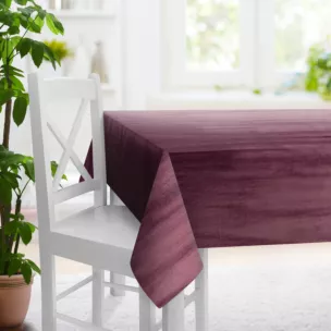 Obrus szyty SAFARI fioletowy z miękkiej welwetowej tkaniny z połyskiem