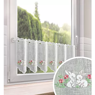 Tkanina firanowa zazdrostka zdobiona haftem z motywem wielkanocnym