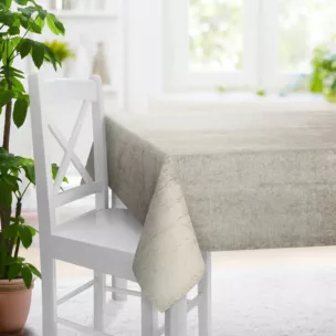 Obrus na wymiar BRIANNA jasnobeżowy miękka szenilowa o wyraźnym splocie i lekkim połysku