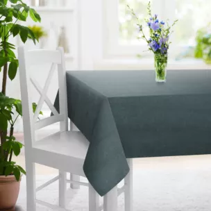 Obrus szyty turkusowy z miękkiej tkaniny szenilowej typu dimout o naturalnym splocie