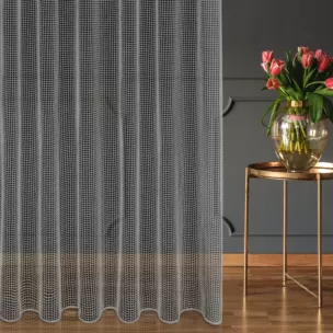 Firana szyta na taśmie 5 cm stalowa z luźno tkanej siatki szenilowej, delikatnej i miękkiej w dotyku, wykończona obciążnikiem